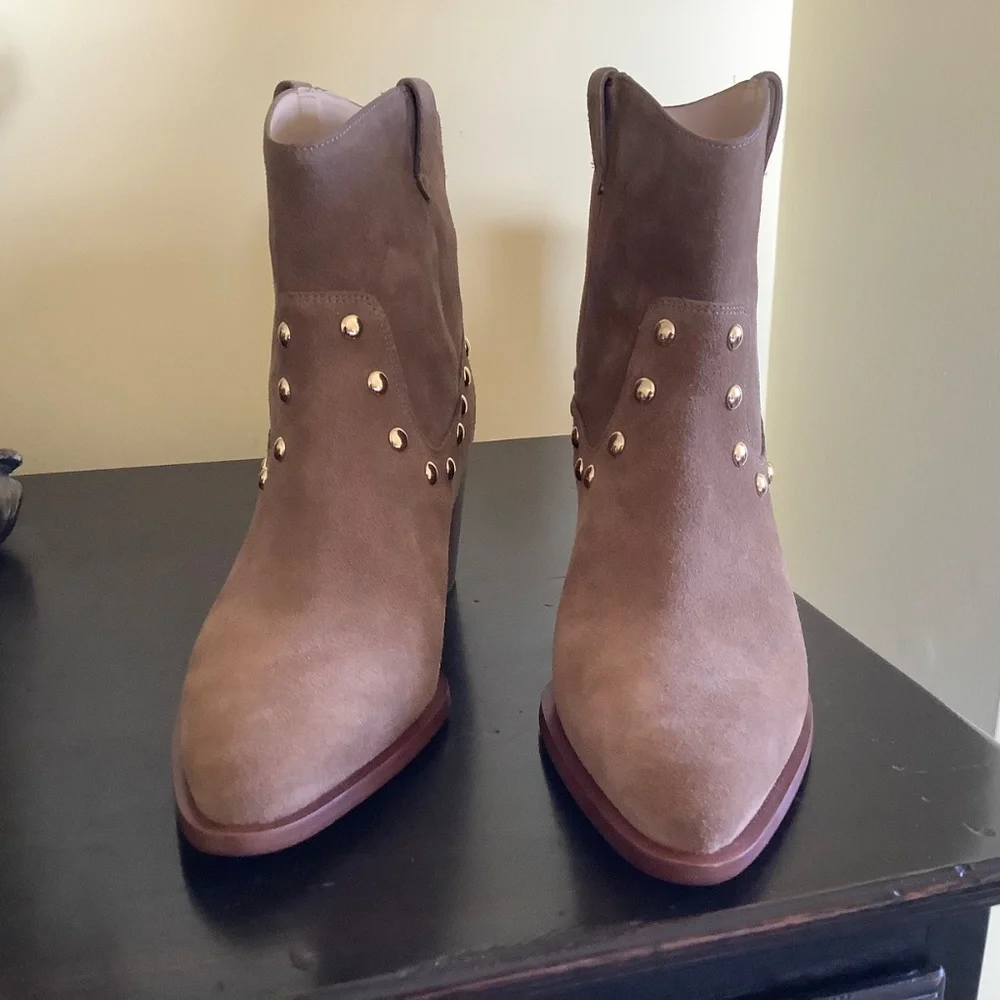 Coach Pauline Suede Bootie Western Style Coconut SZ 9 NWOT